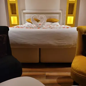  Apartment Celyna Avec Jacuzzi Privatif France